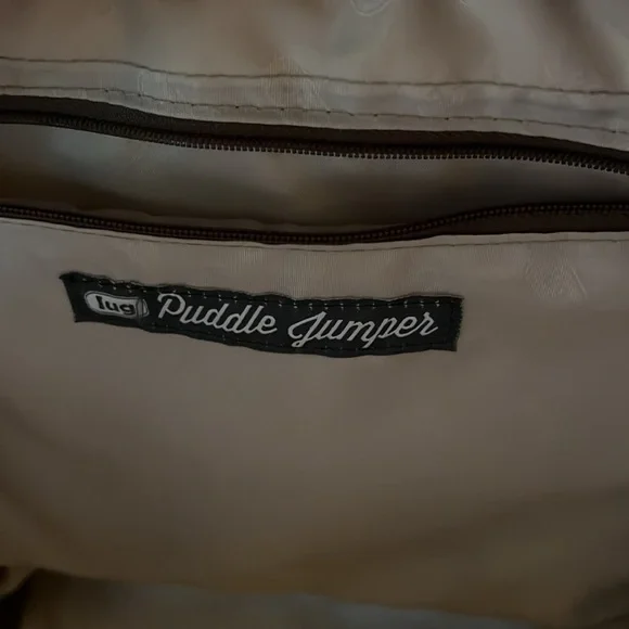EUC Lug Puddle Jumper Tote Travel Bag Grey Taupe Barely Used & Clean! - Picture 7 of 9